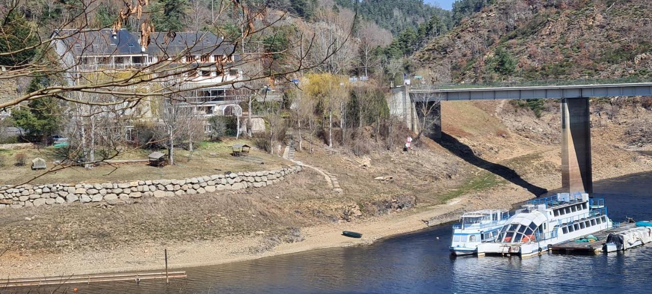 Garabit Hotel Anglards de Saint Flour Luaran gambar