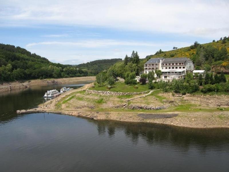 Garabit Hotel Anglards de Saint Flour Luaran gambar