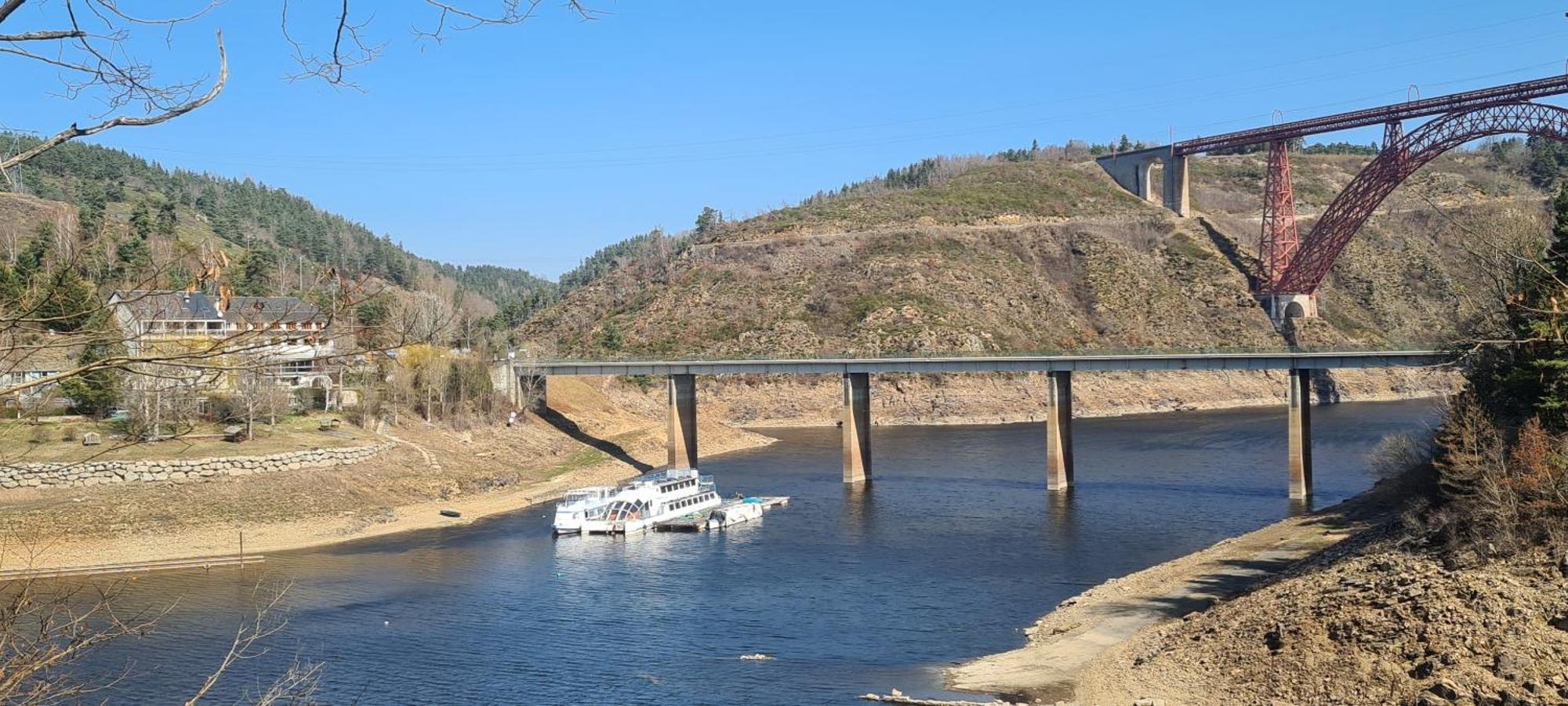 Garabit Hotel Anglards de Saint Flour Luaran gambar