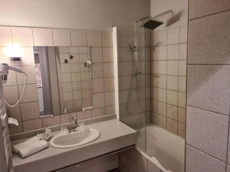 Garabit Hotel Anglards de Saint Flour Luaran gambar