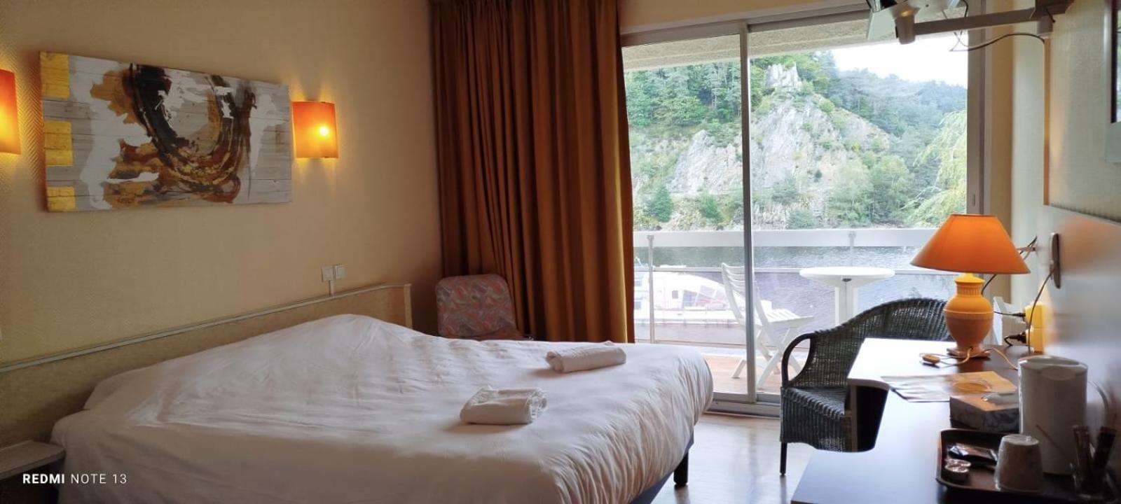 Garabit Hotel Anglards de Saint Flour Luaran gambar